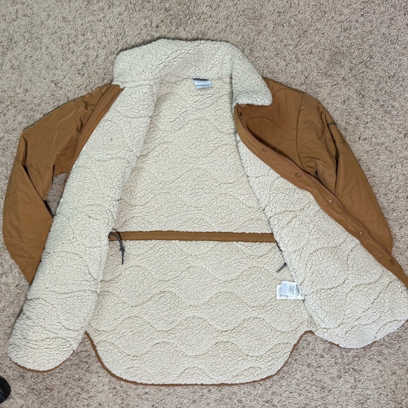 Columbia Women's Brown Puffer Jacket - Picture 9 of 10